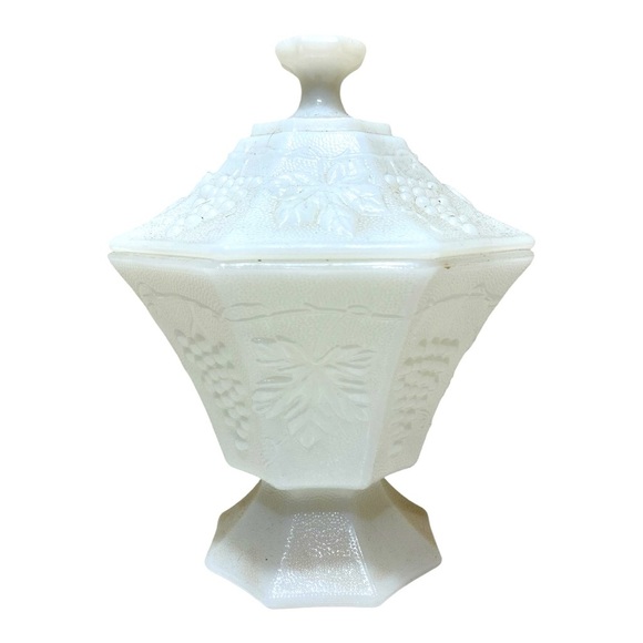Anchor Hocking Other - Vintage Anchor Hocking Octagon Shaped Milk Glass Lidded Candy Dish